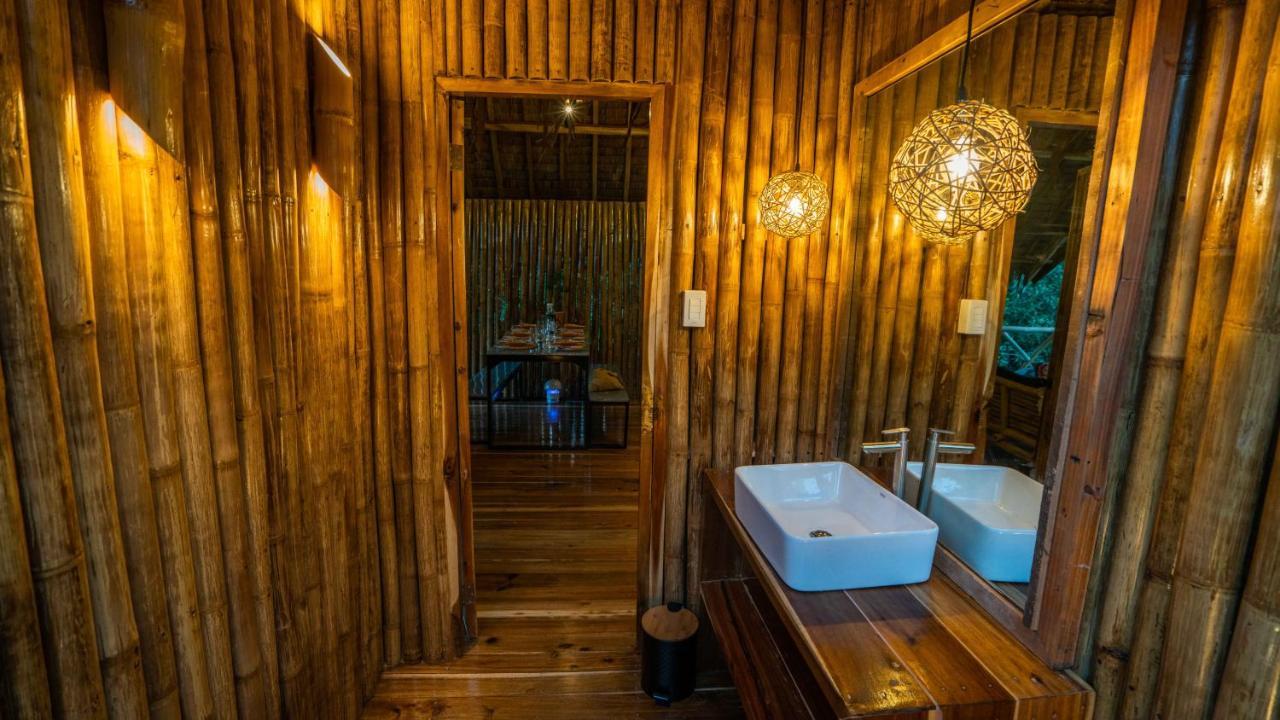 Barya Lang Villa- Native Villa With Jeepney Room El Nido Eksteriør billede